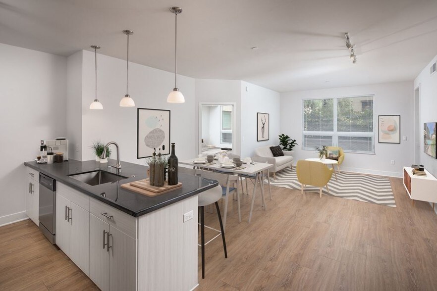 More Photos Of 7350 E Stetson Dr, Scottsdale Apartments For Lease