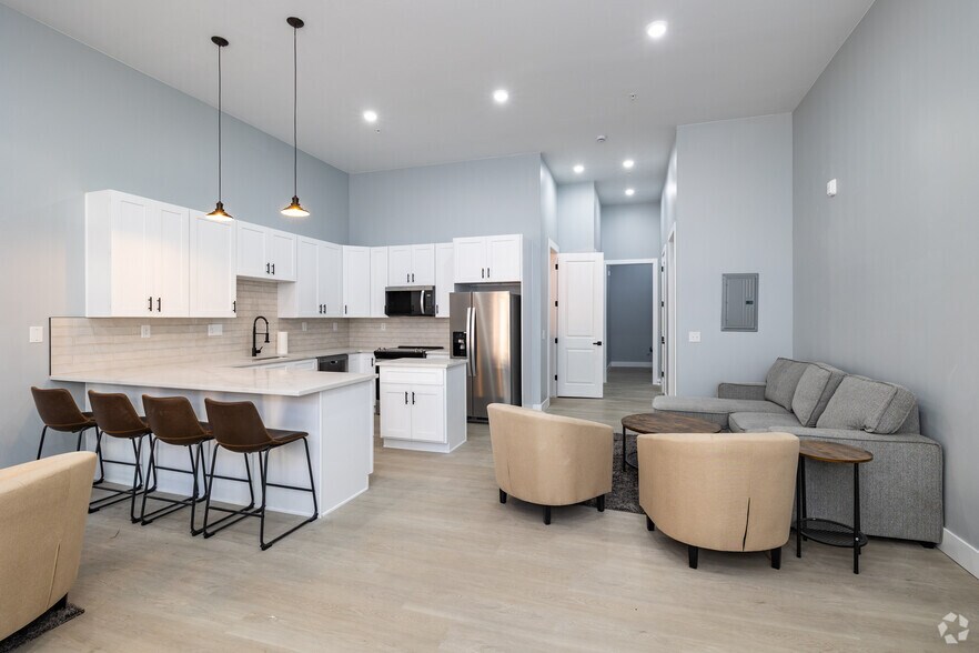 More Photos Of 101 Gregory St, Central City Apartments For Sale