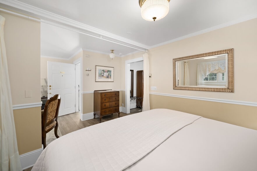 More Photos Of 2476 Main St, Cambria Hospitality For Sale