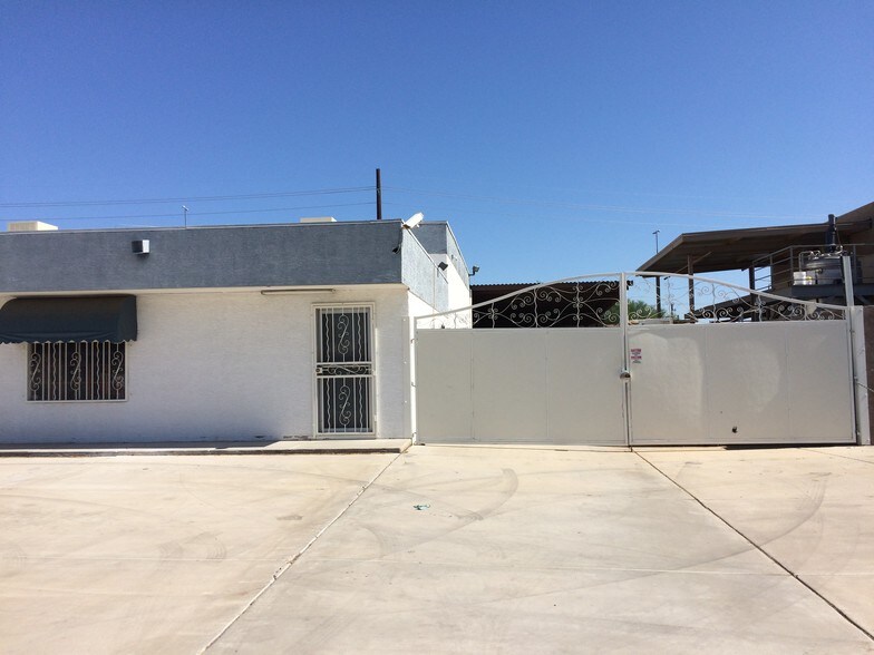 More Photos Of 7741 N 68th Ave, Glendale Service For Sale