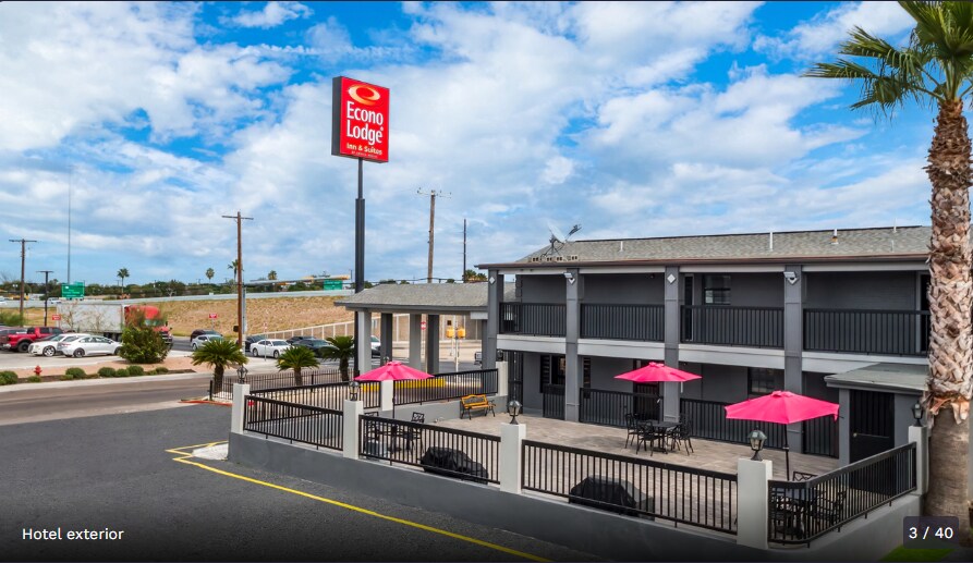 More Photos Of 2620 Santa Ursula Ave, Laredo Hotel For Sale