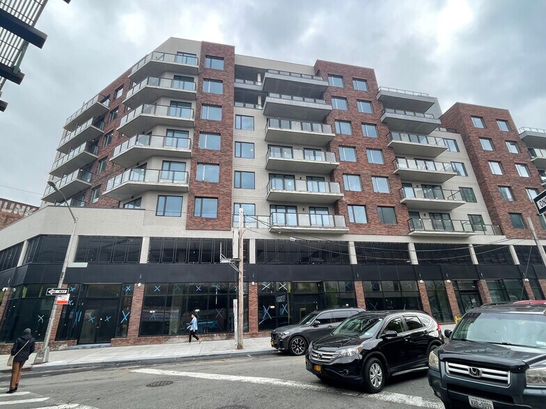 More Photos Of 912 Broadway, Brooklyn Apartments For Lease