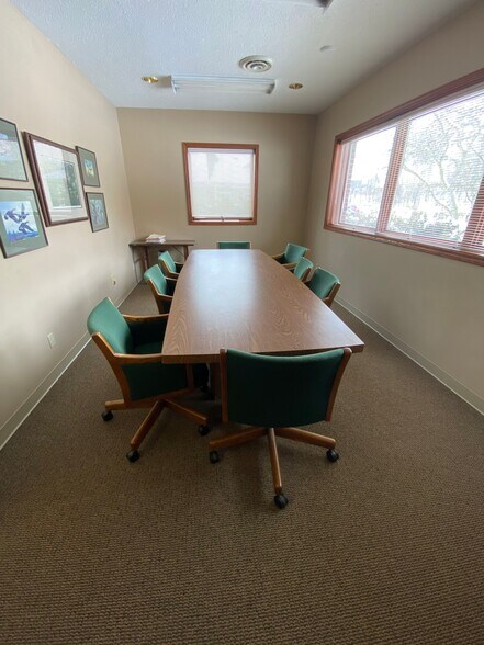 More Photos Of 1627 E Jefferson Rd, Mishawaka Office For Sale