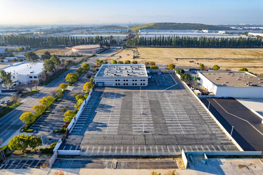 More Photos Of 1260 S Dupont Ave, Ontario Warehouse For Sale