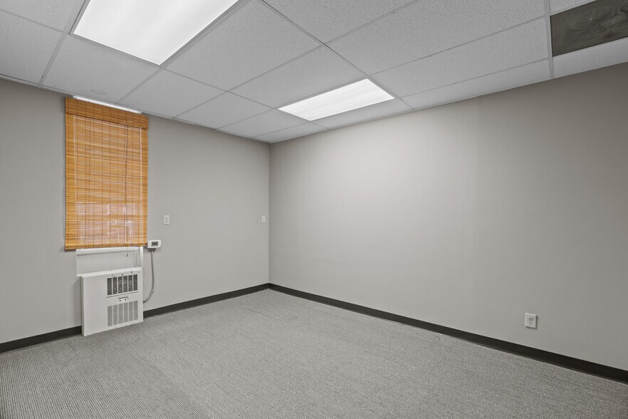More Photos Of 6744 Clayton Rd, Richmond Heights Medical For Sale