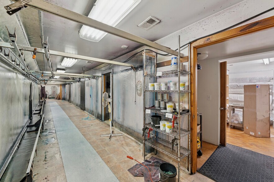 More Photos Of 1412 S Broad St, Philadelphia Storefront For Sale