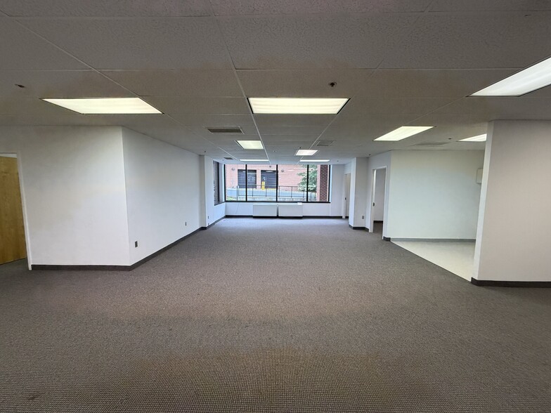 More Photos Of 11490 Commerce Park Dr, Reston Office For Sale