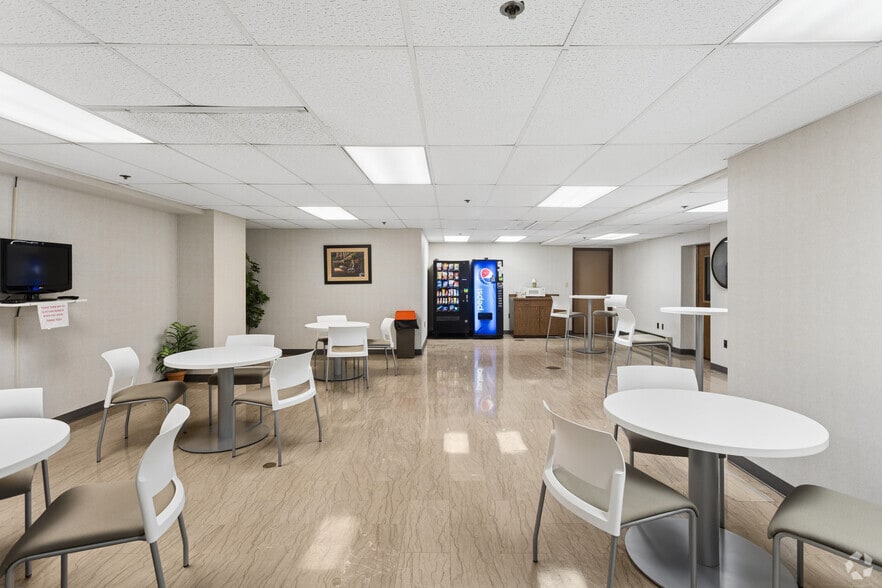 More Photos Of 319 Washington St, Johnstown Office For Sale