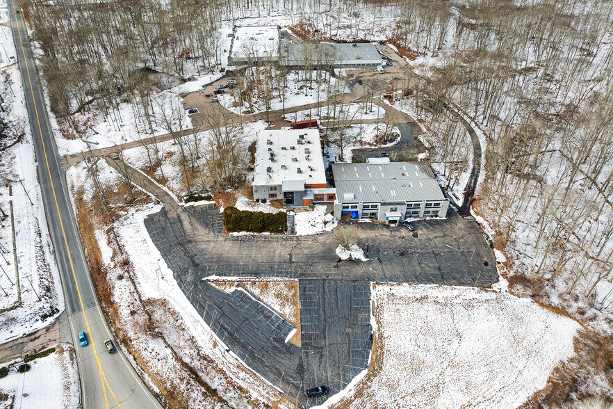 More Photos Of 183 Providence New London Tpke, North Stonington Unknown For Lease