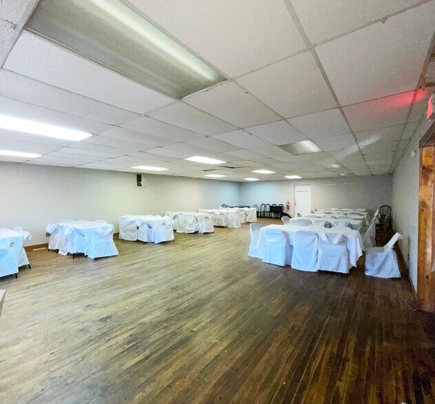 More Photos Of 815 7th St, Fort Lupton Restaurant For Sale