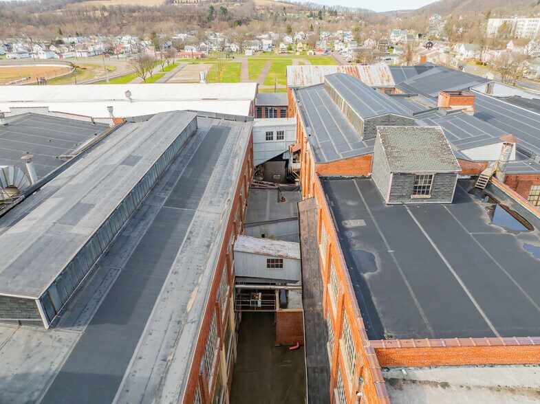 More Photos Of 480 W 5th St, Bloomsburg Manufacturing For Sale