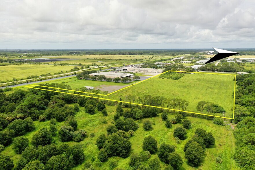 Primary Photo Of 2106 N Kings Hwy, Fort Pierce Land For Sale