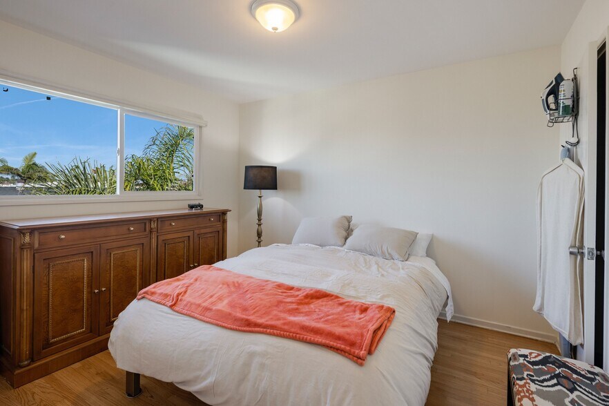 More Photos Of 156 Paseo de la Concha, Redondo Beach Multifamily For Sale