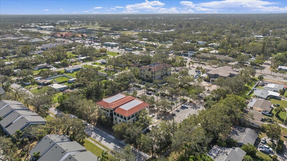 More Photos Of 2641 Fruitville Rd, Sarasota Medical For Sale