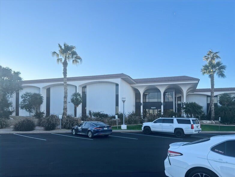 More Photos Of 10451 W Palmeras Dr, Sun City Coworking Space