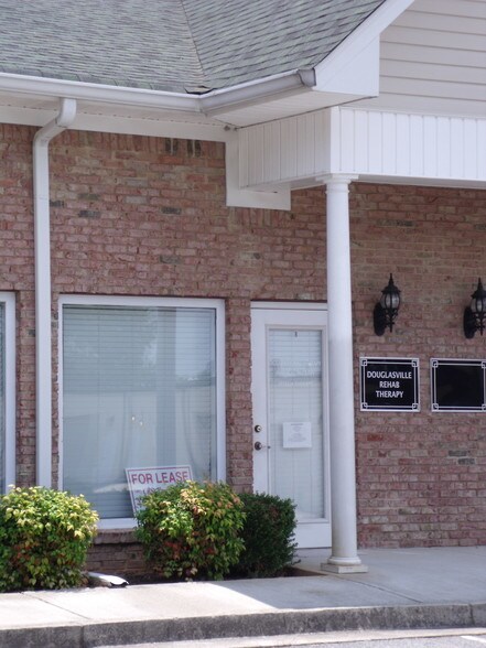 More Photos Of 2110 Fairburn Rd, Douglasville Flex For Lease