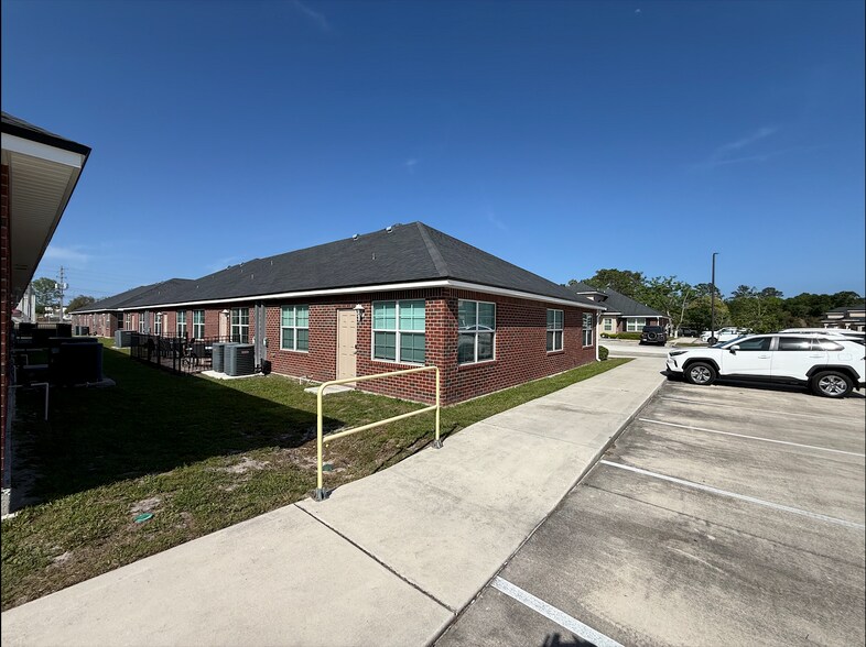 More Photos Of 6100 Greenland Rd, Jacksonville Loft Creative Space For Sale