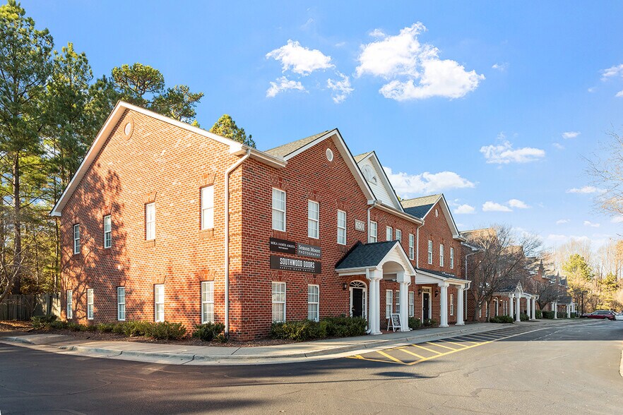 More Photos Of 6501 Creedmoor Rd, Raleigh Office Residential For Lease