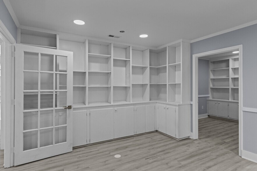 More Photos Of 208 Penny Ln, Morehead City Medical For Sale