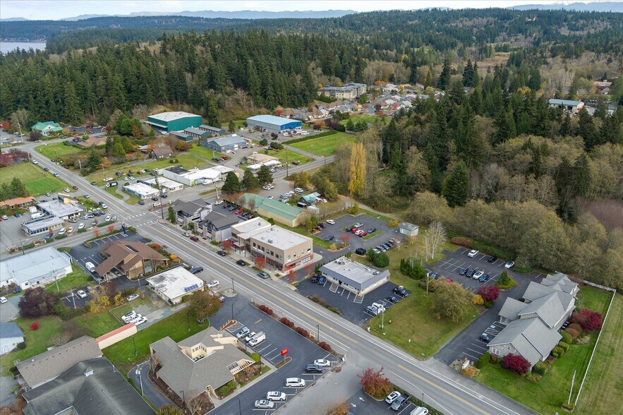More Photos Of 5589 Harbor Road Rd, Freeland Office Residential For Sale