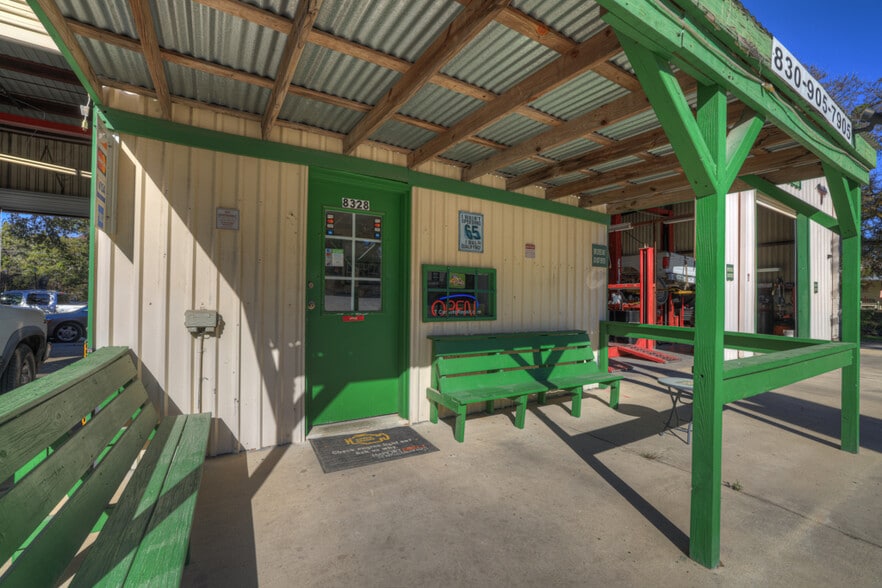 More Photos Of 8328 FM 2673, Canyon Lake Auto Repair For Sale