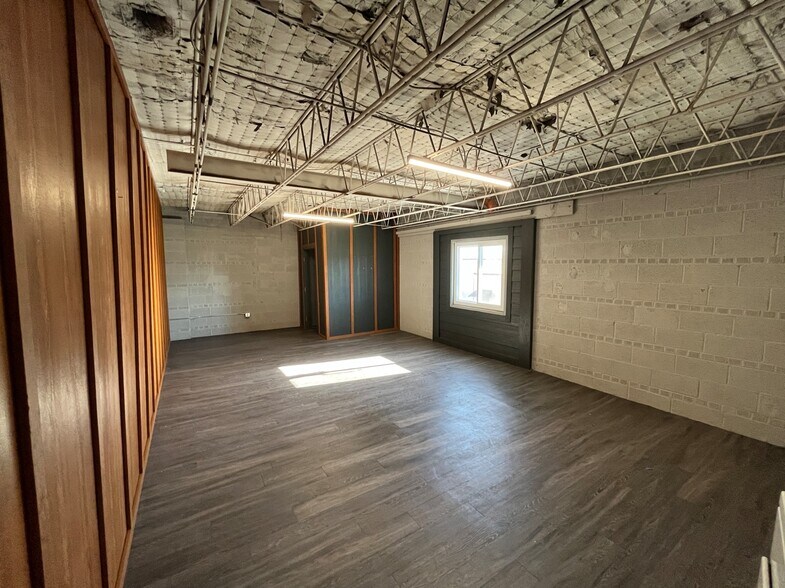 More Photos Of 153 Vallejo St, Denver Warehouse For Sale