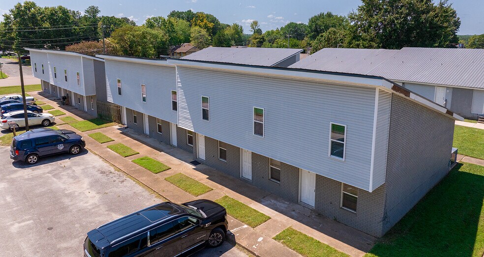 Primary Photo Of 961 Old Hickory Blvd, Jackson Apartments For Sale