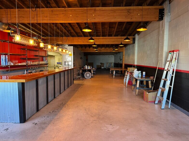 More Photos Of 1330 NE Highway 101, Lincoln City Restaurant For Sale