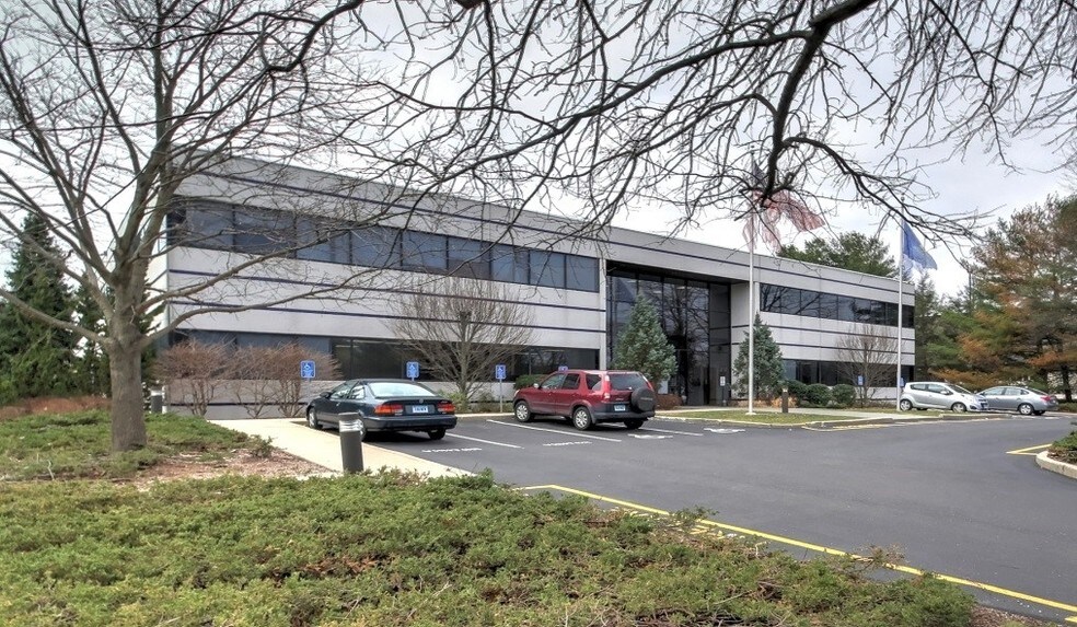 More Photos Of 12 Cambridge Dr, Trumbull Office Residential For Lease