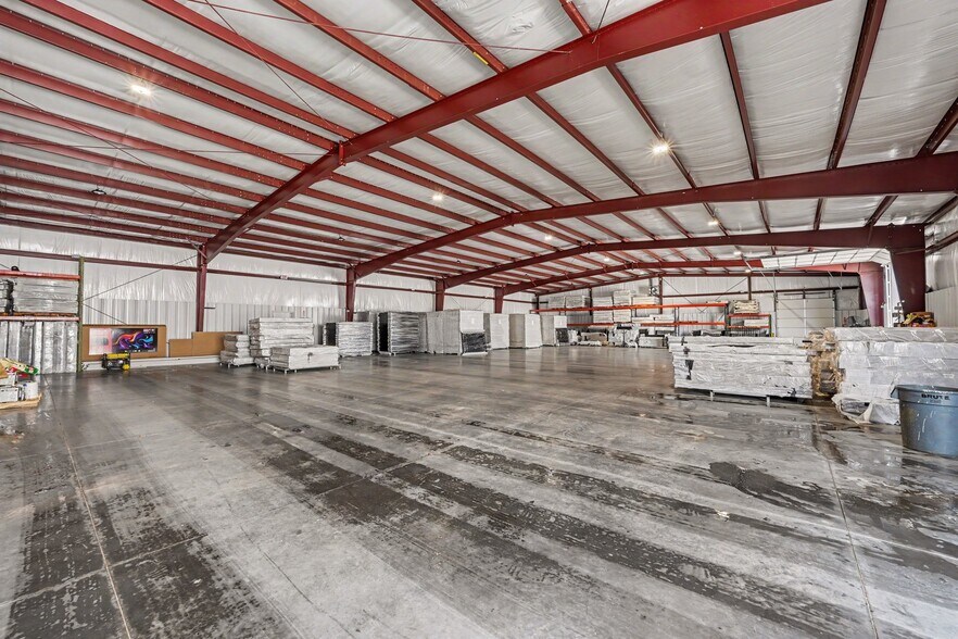 More Photos Of 215 Irvan Ct NW, Concord Flex For Lease