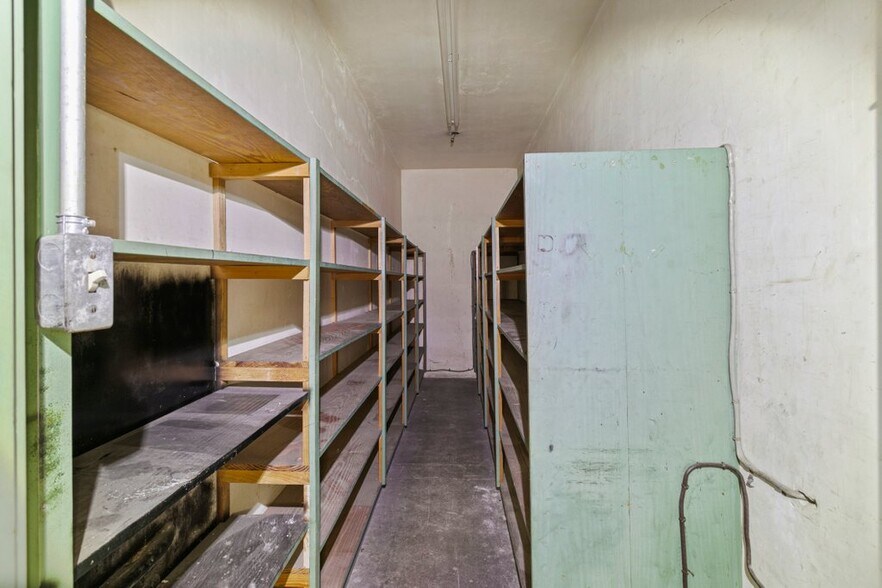 More Photos Of 327-345 E Bay St, Jacksonville Office For Sale