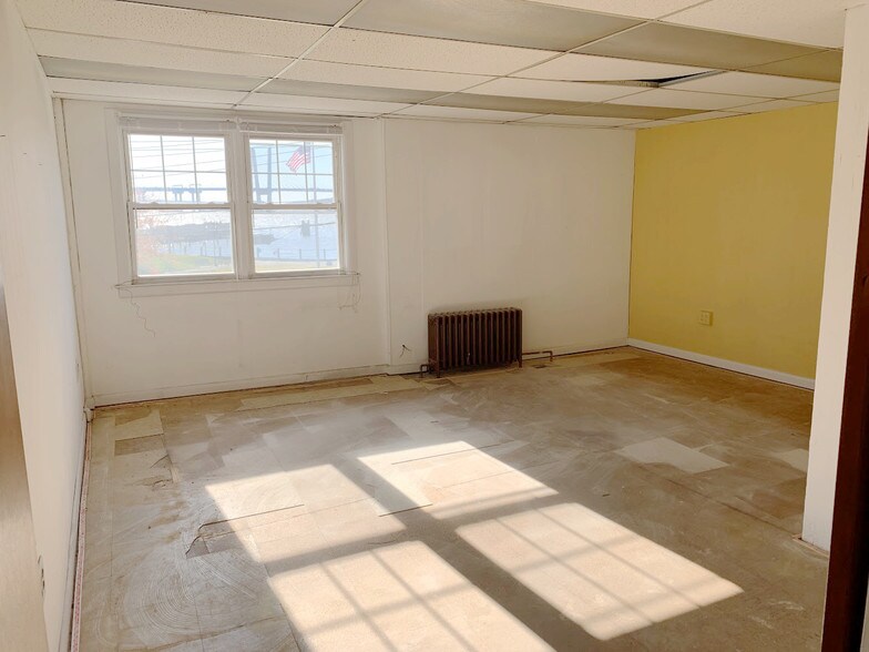 More Photos Of 42 River St, Sleepy Hollow Village Manufacturing For Sale