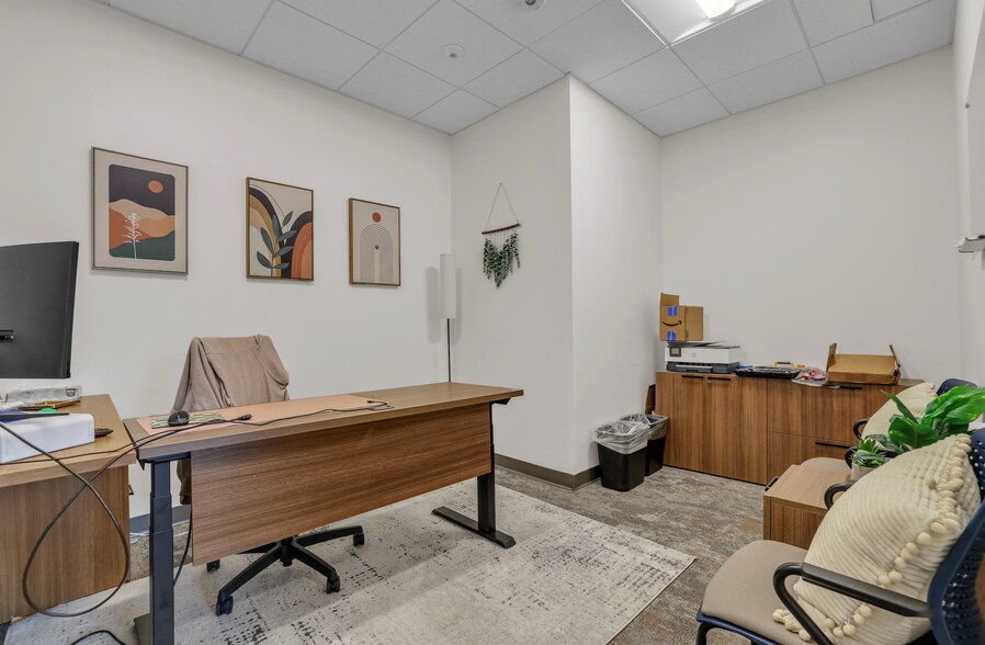 More Photos Of 8701 Menchaca Rd, Austin Medical For Sale
