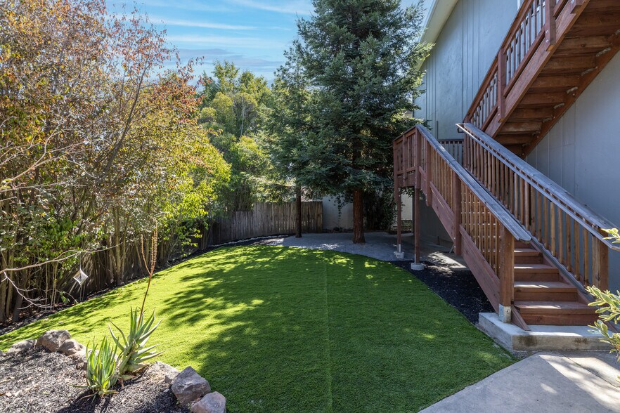 More Photos Of 408 Keller St, Petaluma Apartments For Sale