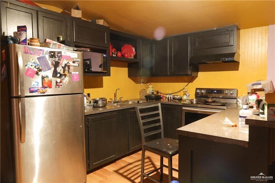 More Photos Of 6800 W Mile 4 Rd, Mission Office For Sale