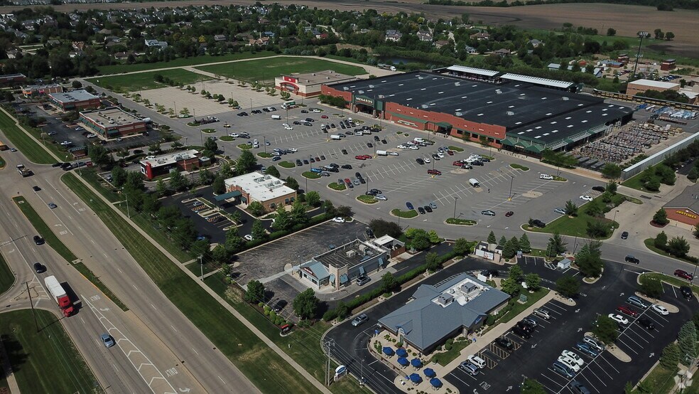 More Photos Of 23846 W 135th St, Plainfield Auto Repair For Sale