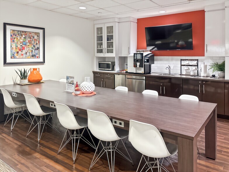 More Photos Of 317 George St, New Brunswick Coworking Space