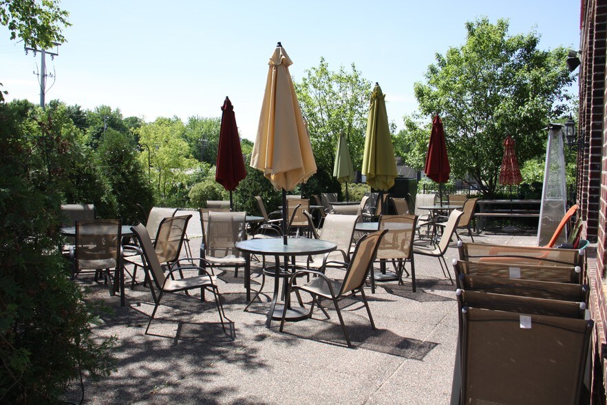 More Photos Of 115 Railway St W, Loretto General Retail For Sale