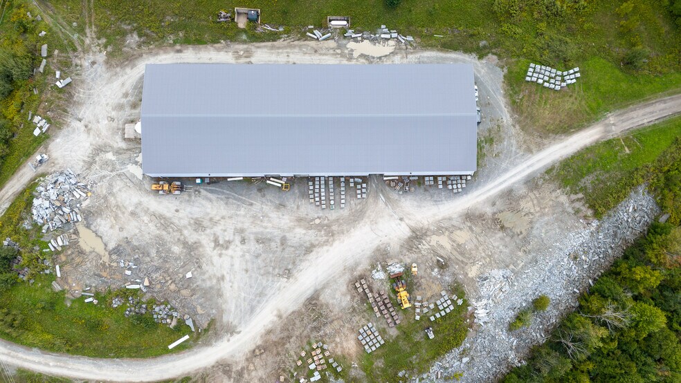 More Photos Of 441 Peck Hill Rd, New Milford Warehouse For Sale