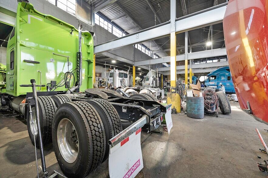 More Photos Of 12280 Burt Rd, Detroit Warehouse For Sale