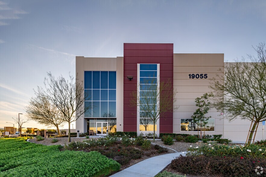 More Photos Of 19055 Messenia Ln, Perris Warehouse For Lease