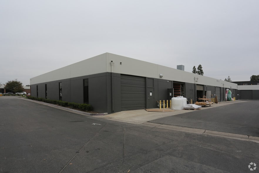 More Photos Of 17775 Main St, Irvine Unknown For Lease