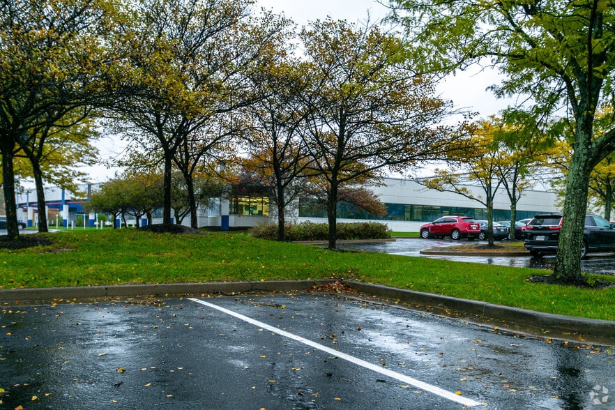 More Photos Of 9999 E 121st St, Fishers Warehouse For Lease