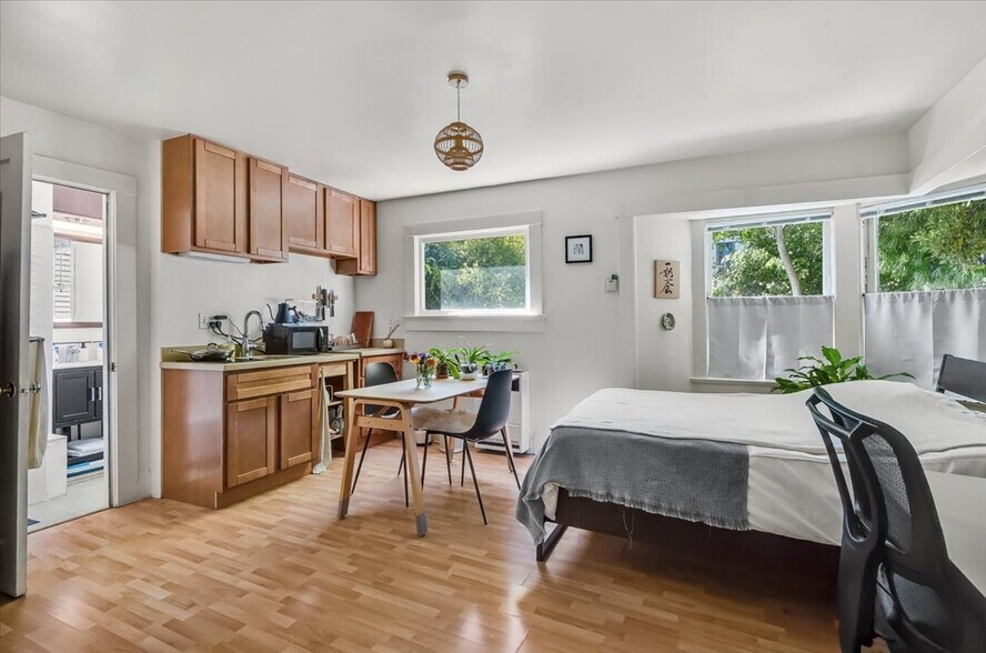 More Photos Of 1827-1829 Berkeley Way, Berkeley Apartments For Sale