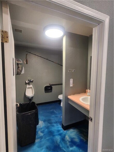 More Photos Of 165 Bradley Bay Dr, Meadview Restaurant For Sale