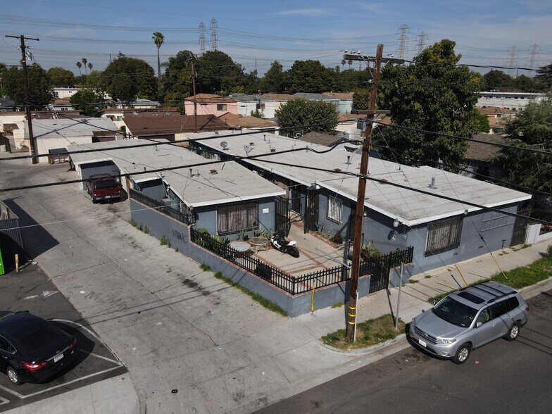 More Photos Of 19 E 69th St, Long Beach Multifamily For Sale