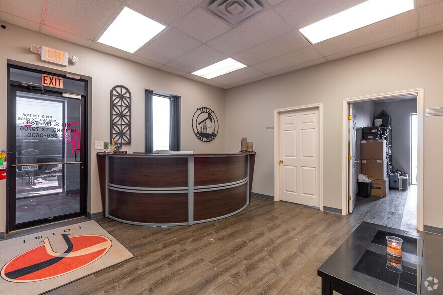 More Photos Of 1114 S FM 1788, Midland Warehouse For Lease