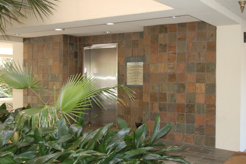 More Photos Of 52 New Orleans Rd, Hilton Head Island Office For Sale