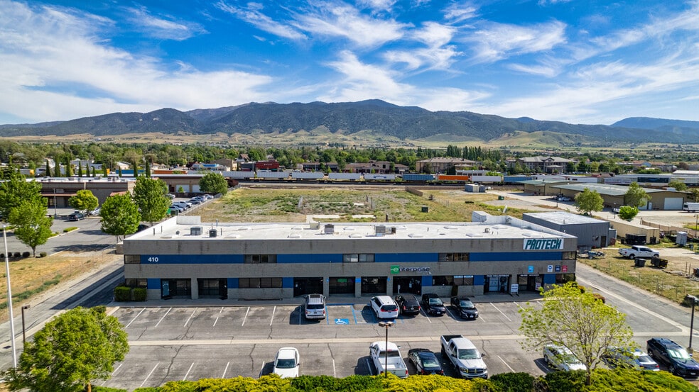 Primary Photo Of 410 W J St, Tehachapi Light Manufacturing For Sale
