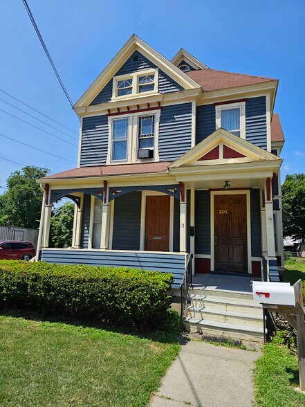 More Photos Of 5 Gansevoort St, Bath Office For Lease